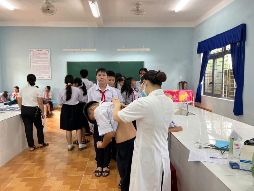 Khám sức khỏe học đường