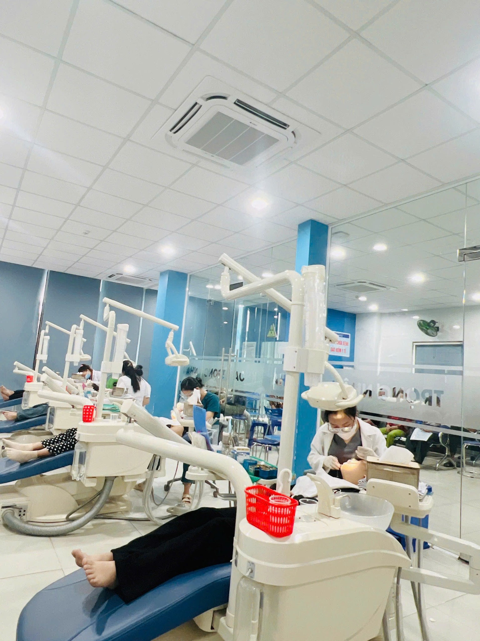 Bọc răng sứ thẩm mỹ