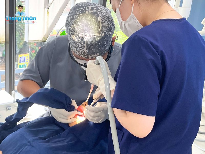 Lưu ý sau khi cấy ghép implant 