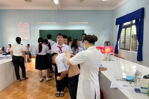 Khám sức khỏe học đường