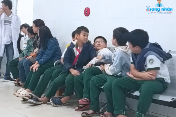 Khám sức khỏe học đường